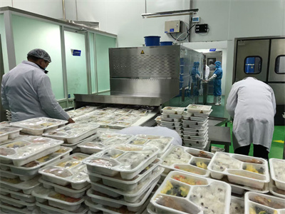 盒飯微波加熱隧道爐以其優(yōu)勢(shì)贏得了市場(chǎng)的廣泛認(rèn)可